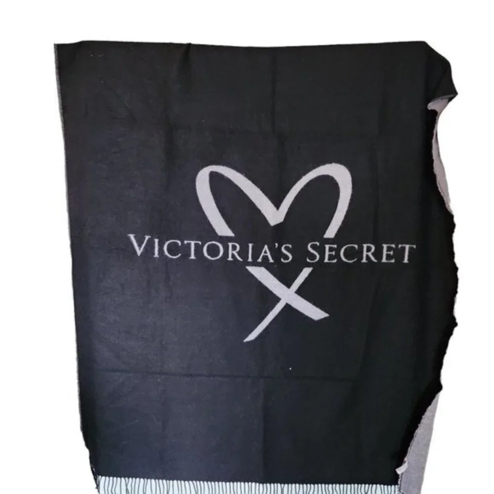 Victorias Secret Pink & Black Tattered Ends One Size Throw‎ & Decorative Blanket
